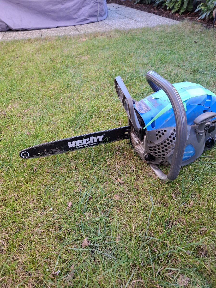 Predam motorovu pilu. - 2