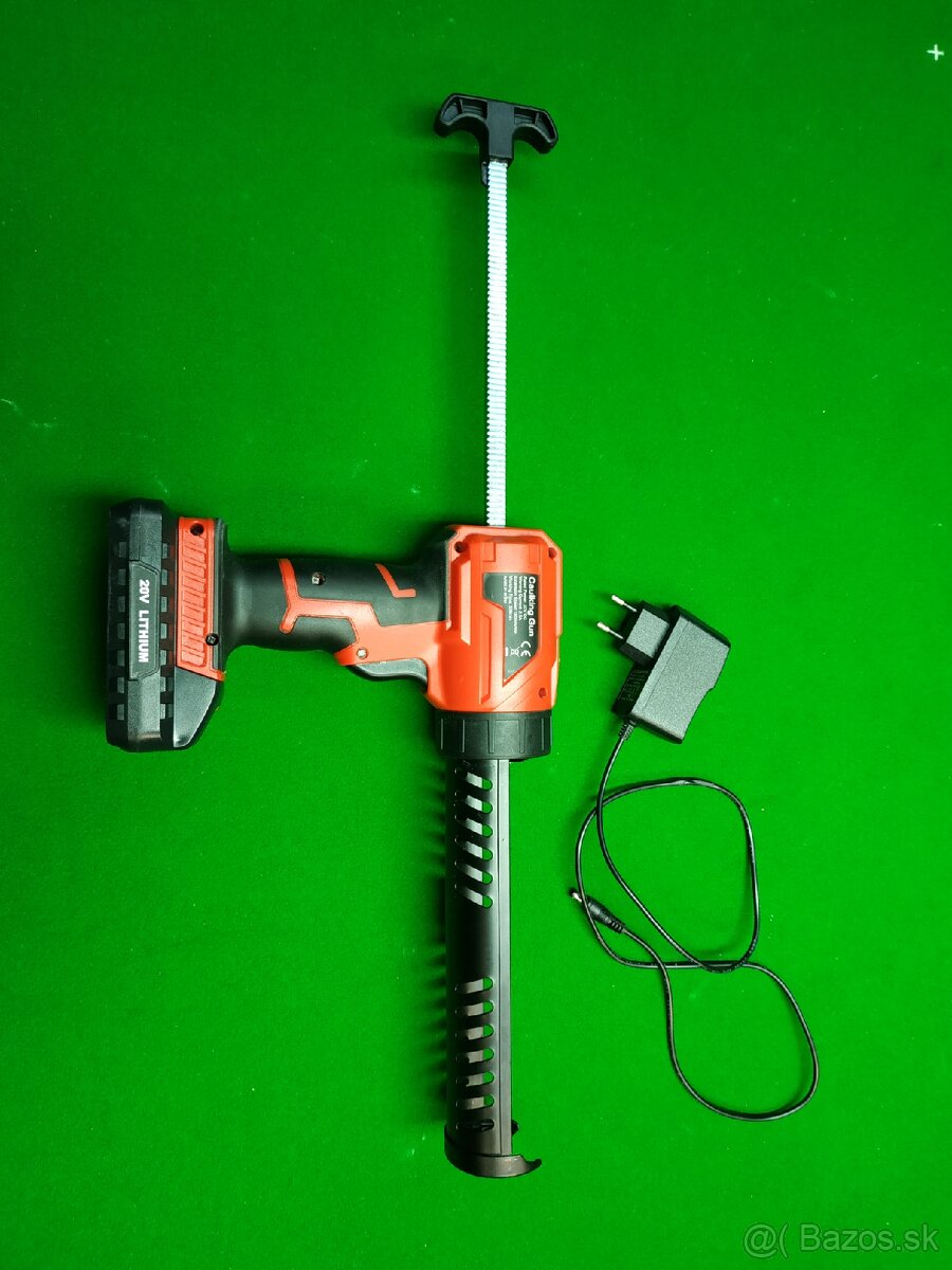 Akumulátorová pištoľ na tmely - 2