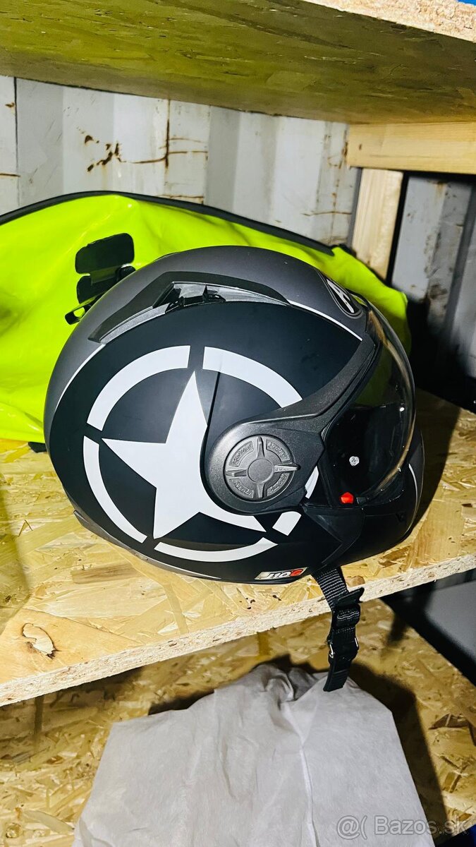 Prilba na motorku Airoh - 2