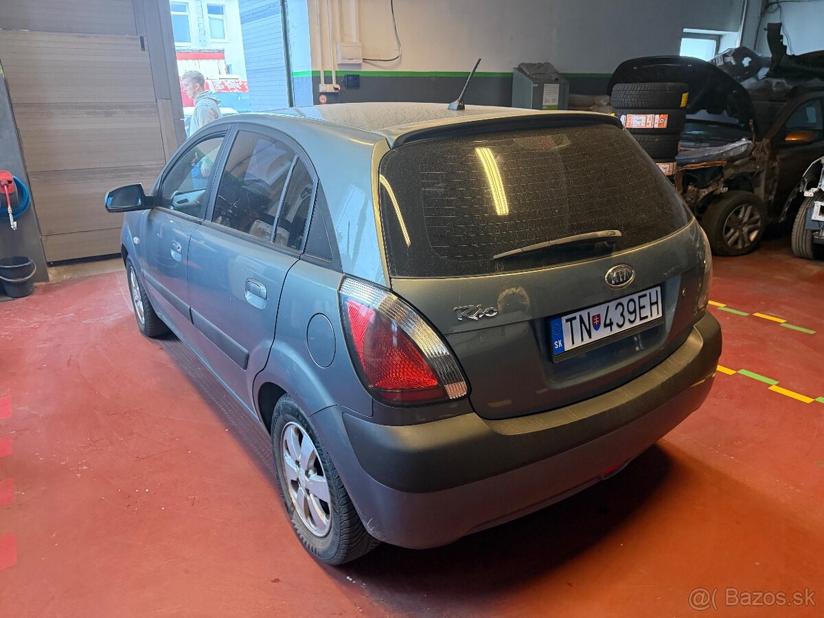 KIA Rio 1.4 2009 - 2