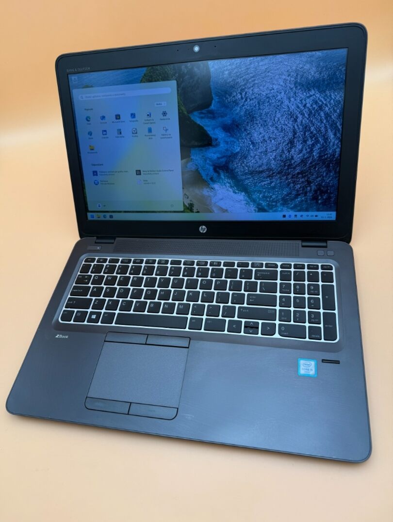 Notebook HP ZBook i5-6200U / 8GB RAM / SSD + HDD - 2