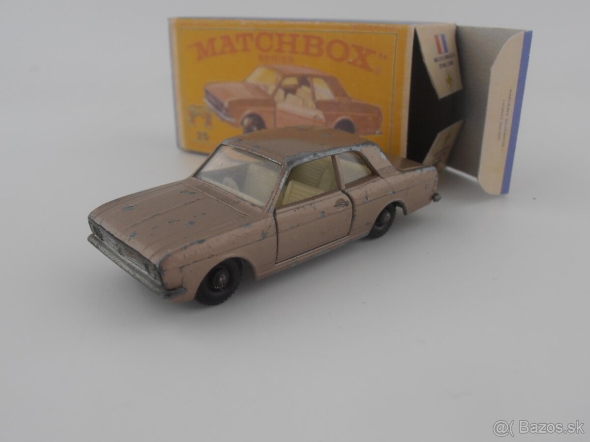 Ford Cortina, Rolls Royce Phantom, Ford Galaxy - 2