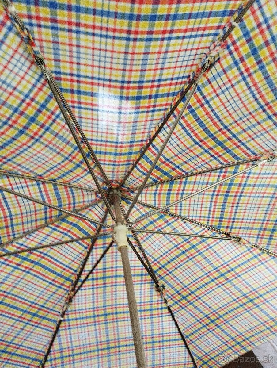 Veľmi starý dáždnik - 2