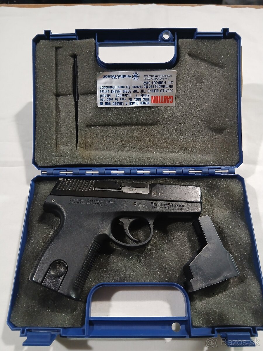 Predám pištoľ Smith&Wesson - 2