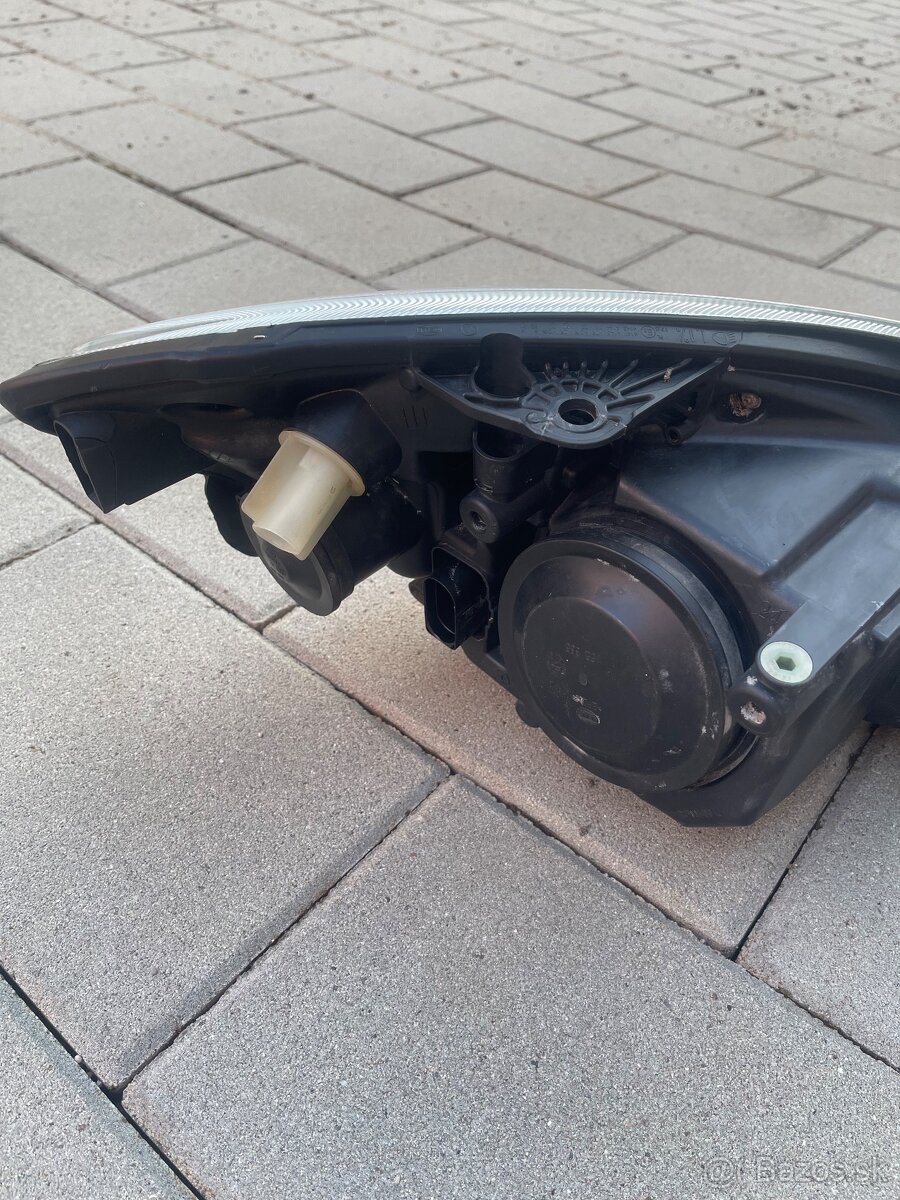 Predné svetlo Škoda Fabia 2 - 2