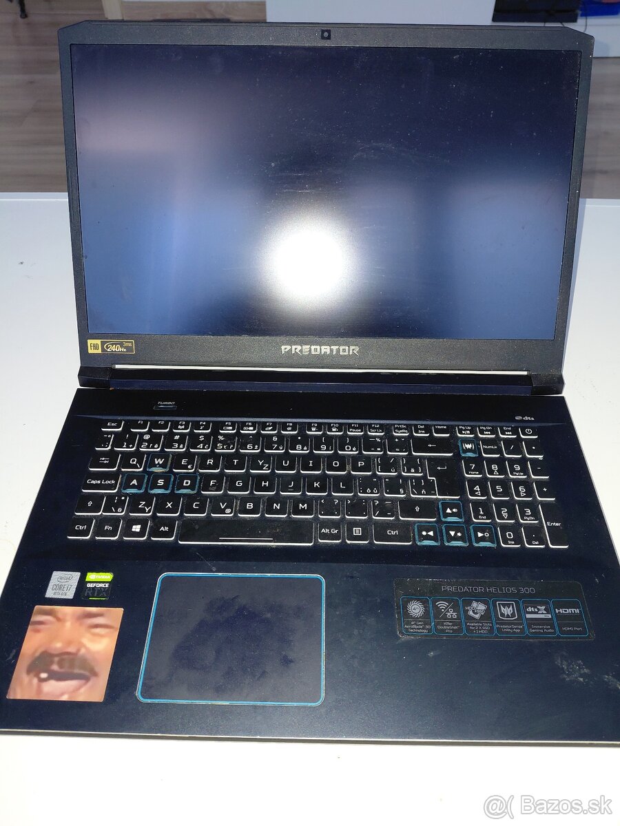 Acer Predator HELIOS 300 - 2