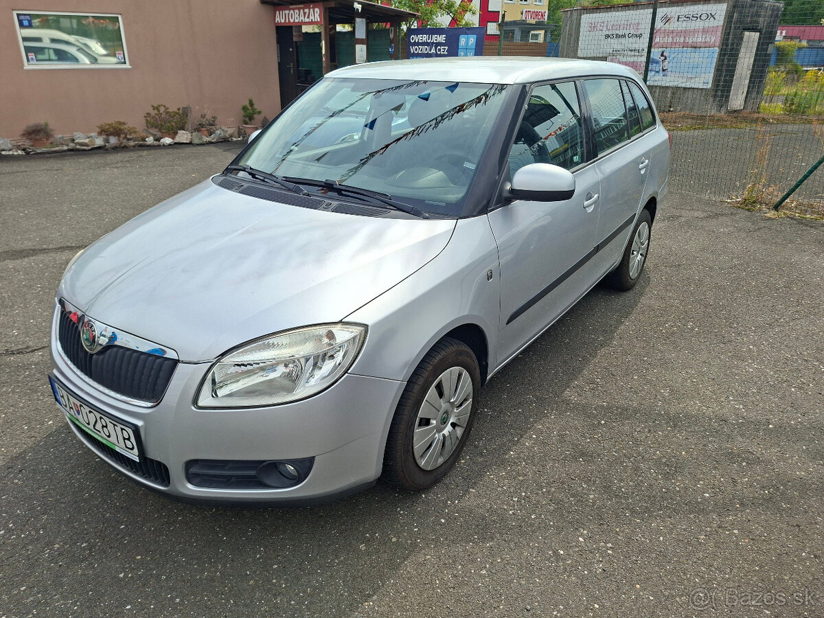 Škoda Fabia Combi 1.4 16V Ambiente - 2
