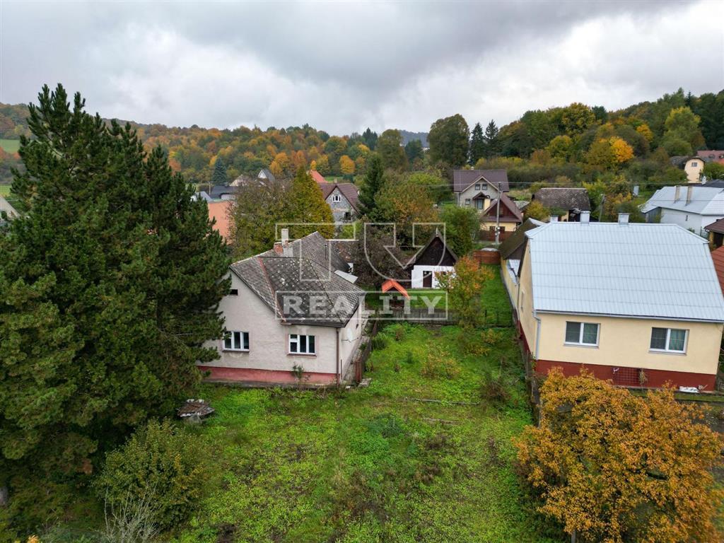 Rodinný dom v pôvodnom stave - Mojtín - 2