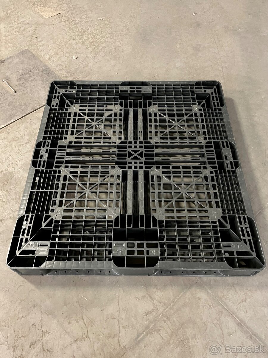 predám plastove palety , trativod , zatravnovace - 2