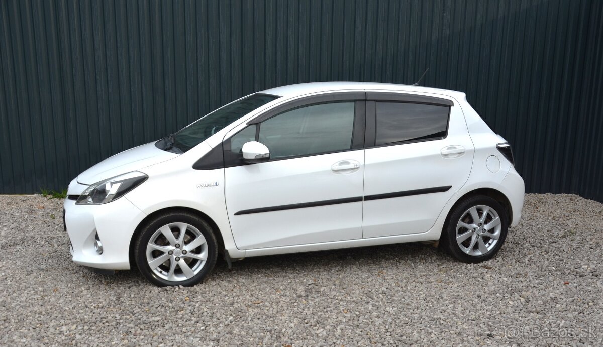 Toyota Yaris 1.5 Hybrid, Automat, SR voz, Nová Batéria - 2