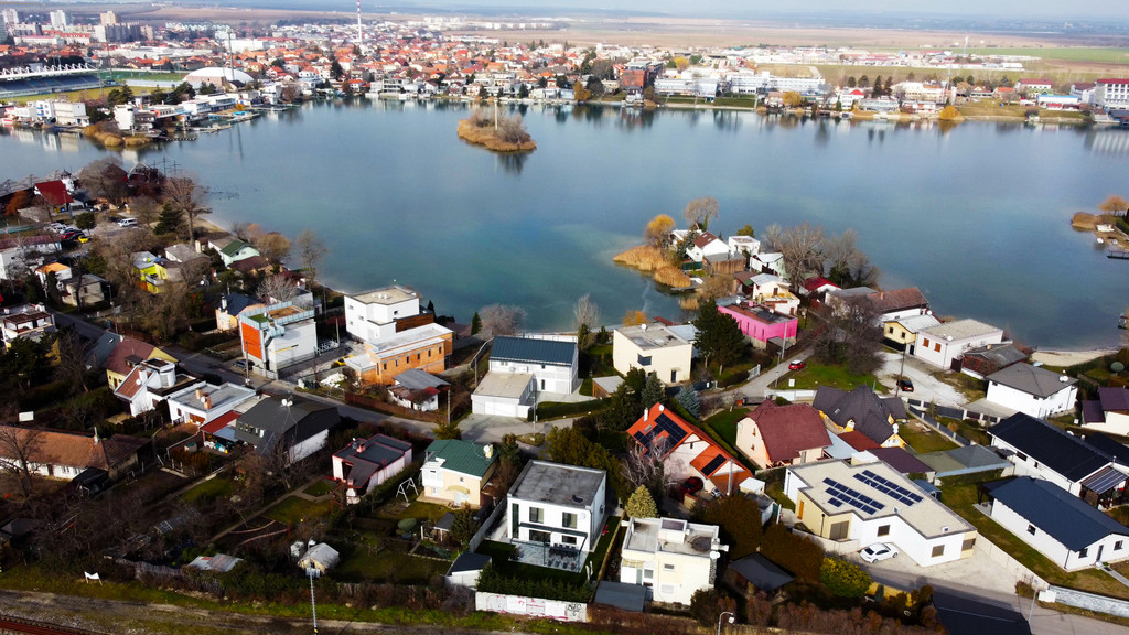 NOVÁ CENA - SENEC SLNEČNÉ JAZERÁ JUH – NA PREDAJ – novostavb - 2