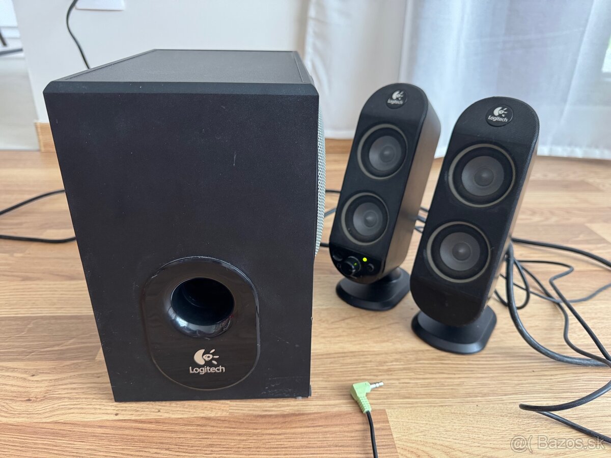 Predám repráky Logitech X-230 2+1 - 2