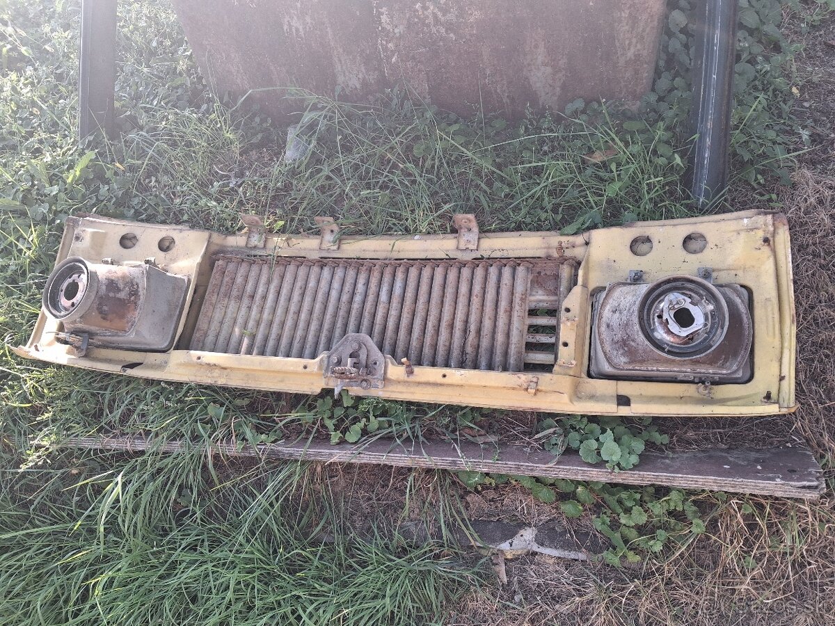 Predám masku wartburg 353 novší typ - 2