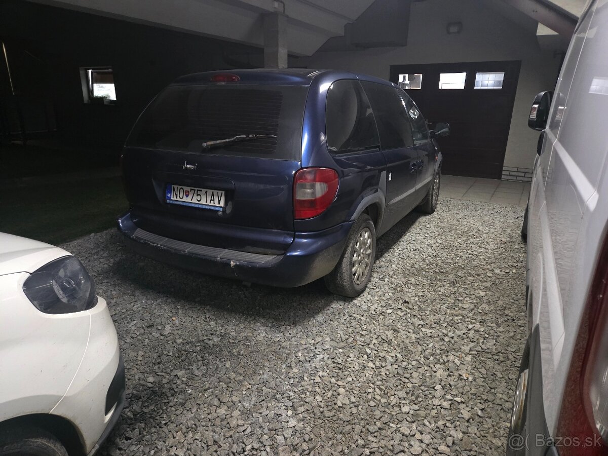 Chrysler Voyager - 2