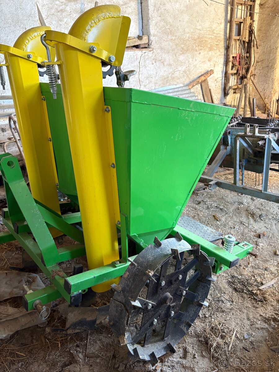 Sadzač zemiakov - 2