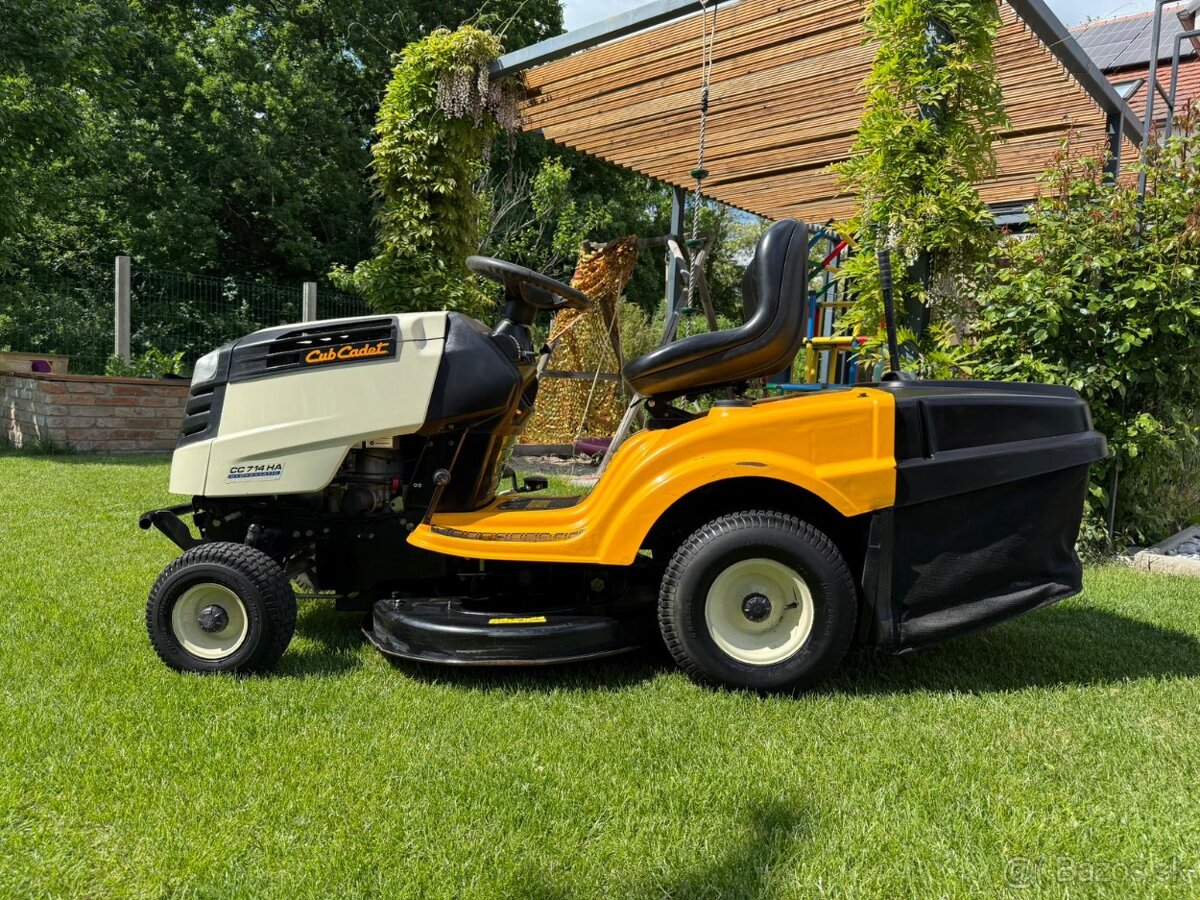 Traktorova kosacka cub cadet - 2