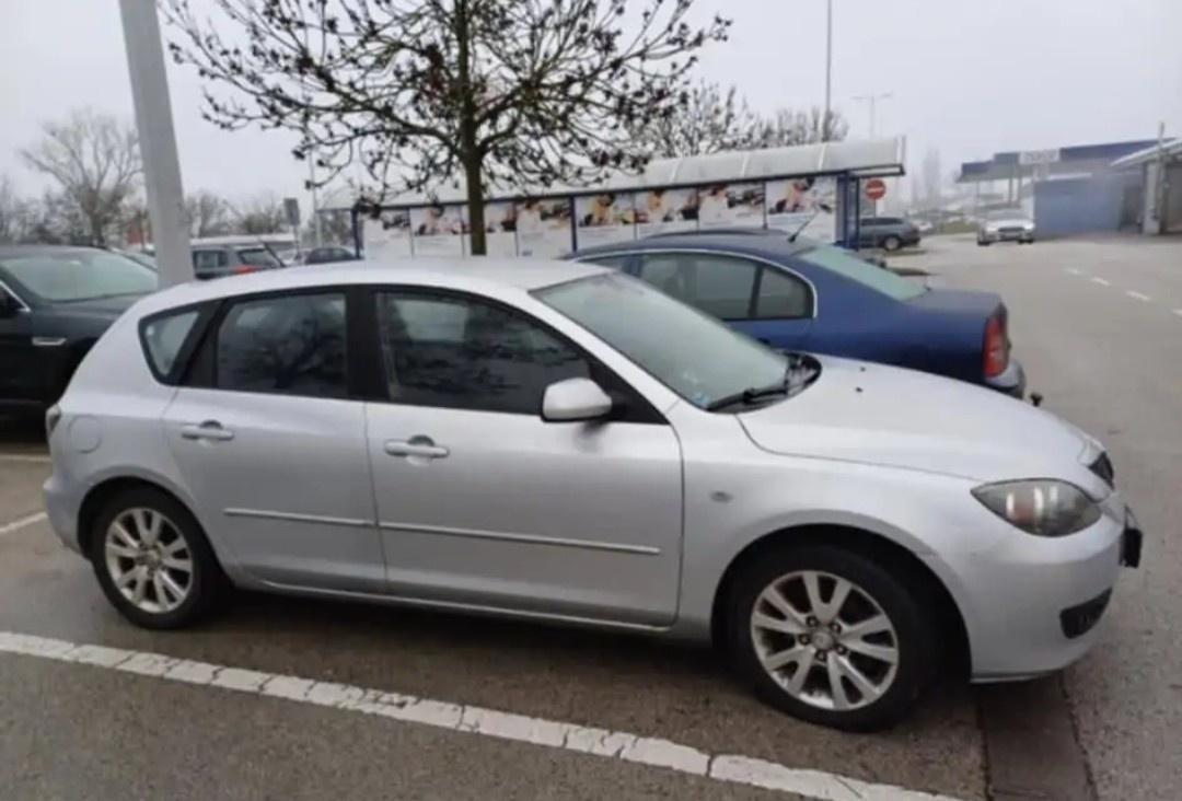 2x MAZDA 3, 1,6 DIESEL - 2