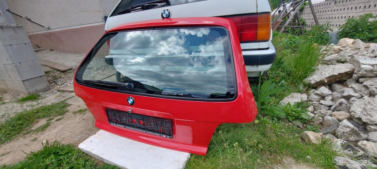 BMW E36 Touring - dvere kufra - 2