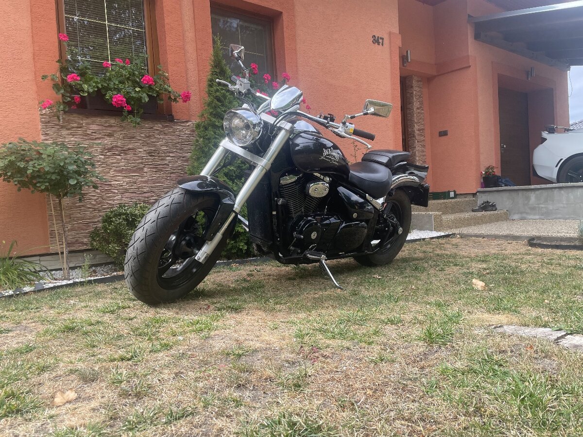 Suzuki Intruder M800 - 2