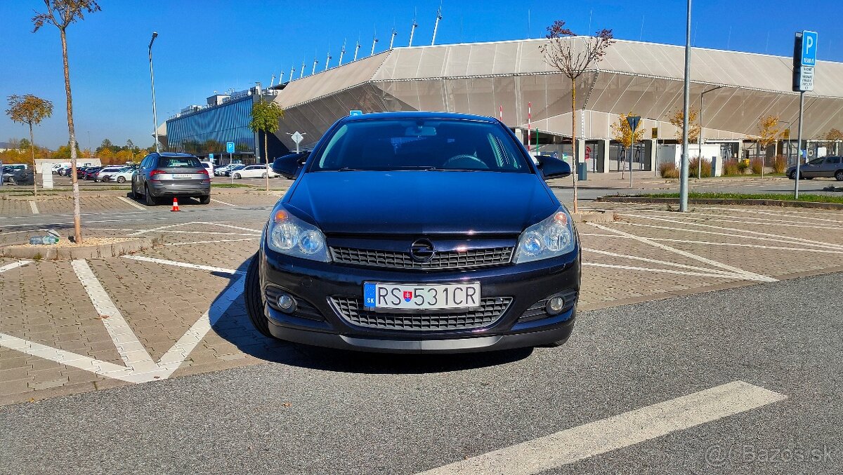 Predám Opel Astra H GTC 1.8 16V (103 kW, benzín) - 2