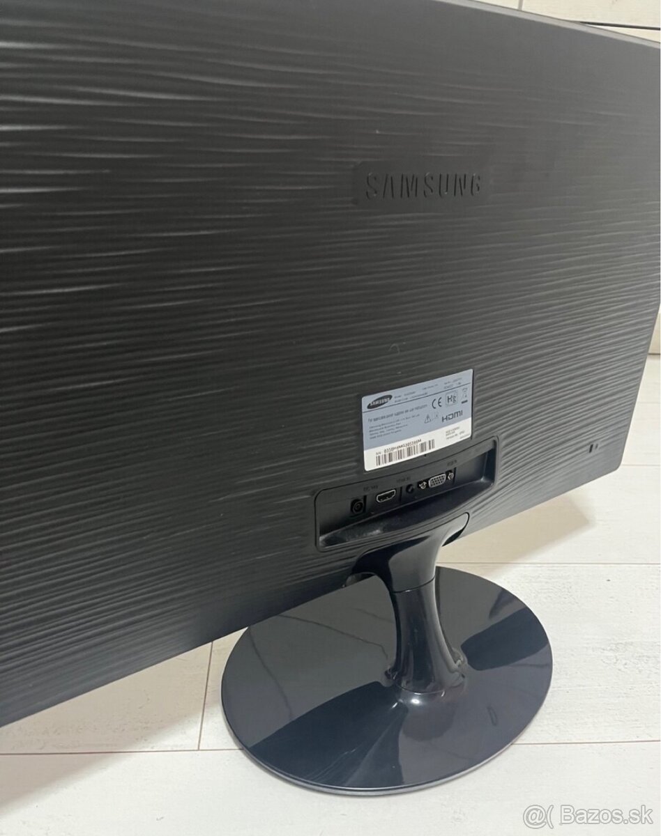 Monitor Samsung S24D300H 60Hz - 2