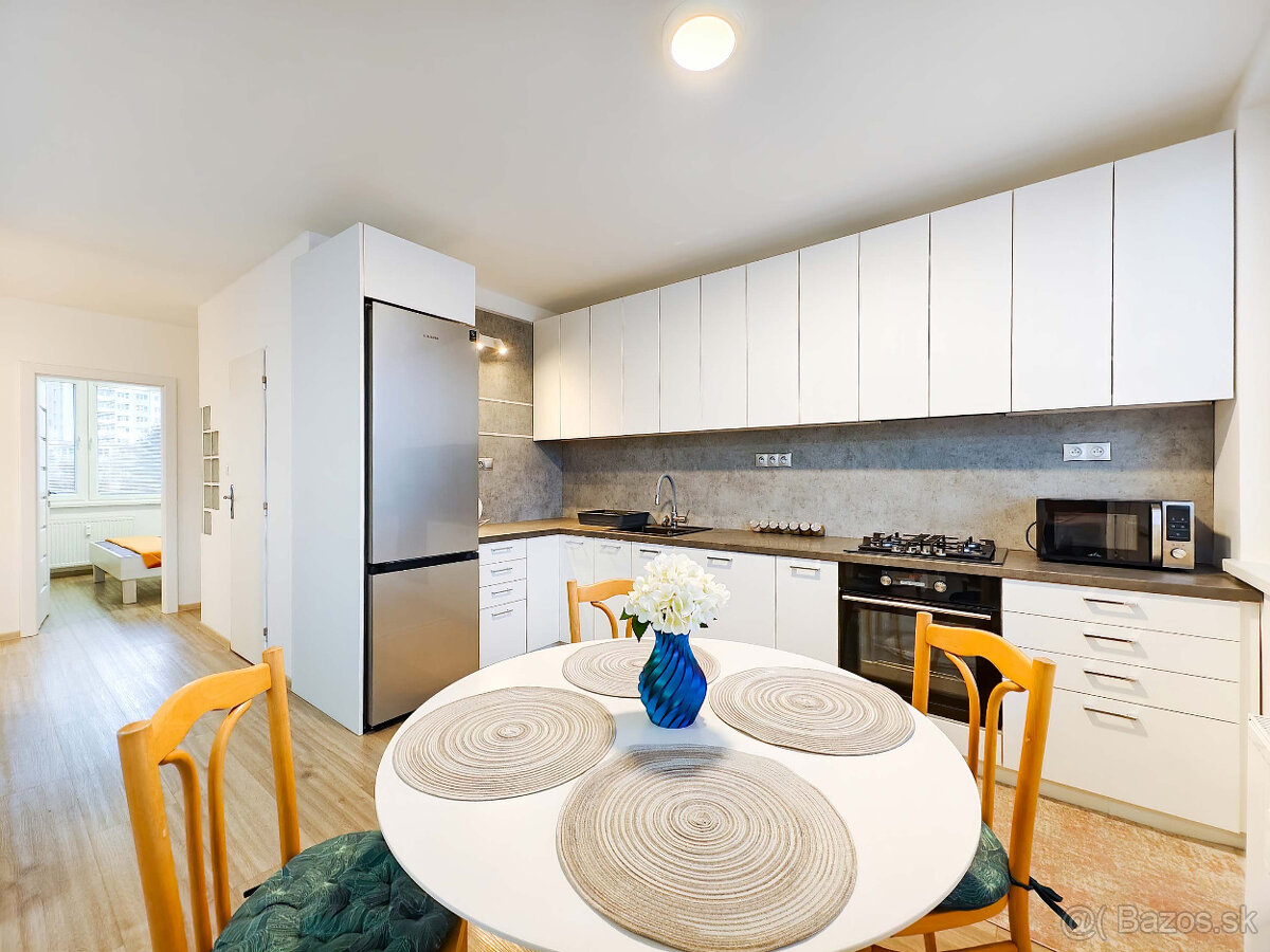 Prenájom 3 izb. zariadený byt, Košice /Teresa/, Trieda SNP - 2