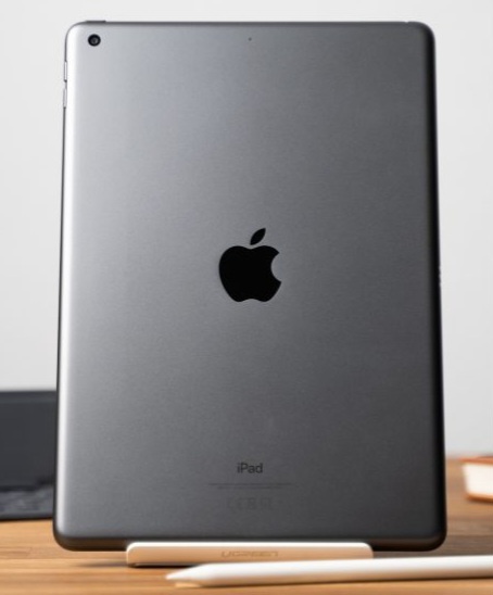 Predam iPad 9 64GB, pero, rok 2023, super stav, krabicka. - 2