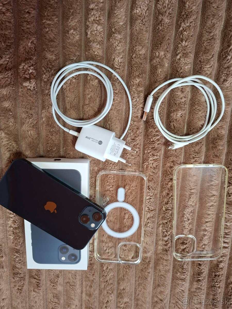 Predám použitý iPhone 13 – modrý - 2