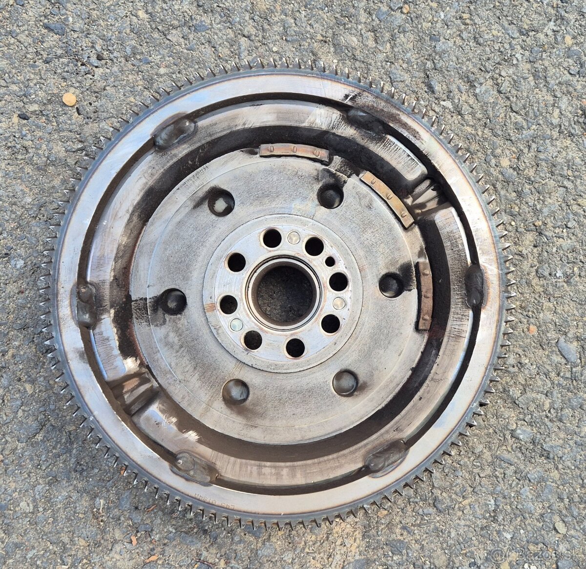 Mazda cx7 2.2d zotrvačník originál - 2