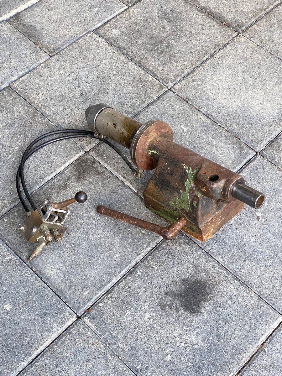 Koník na sústruh - 2