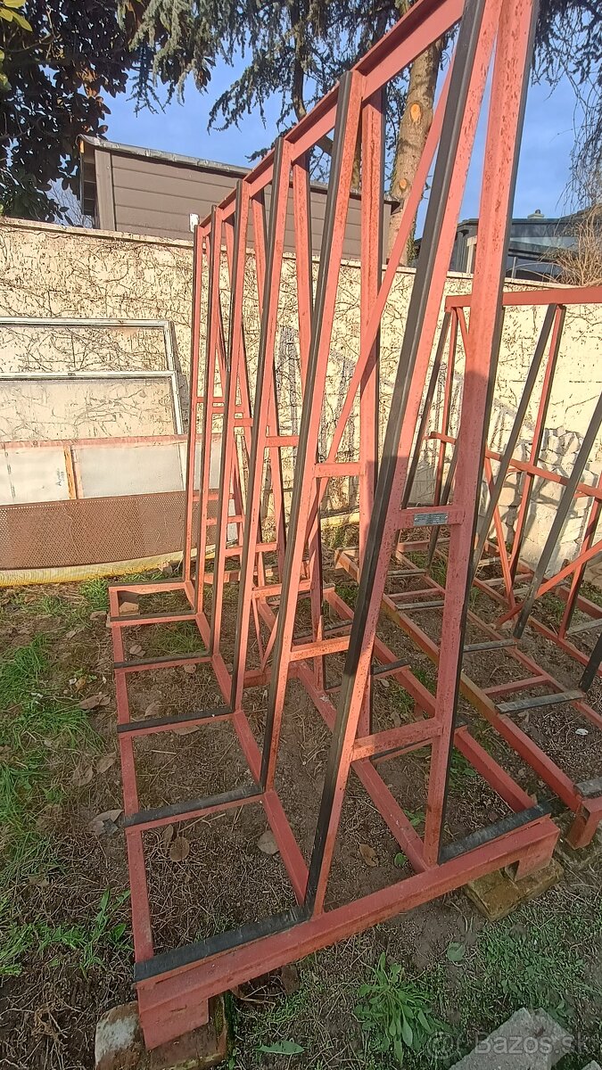 Stojany na sklo alebo okná - 2