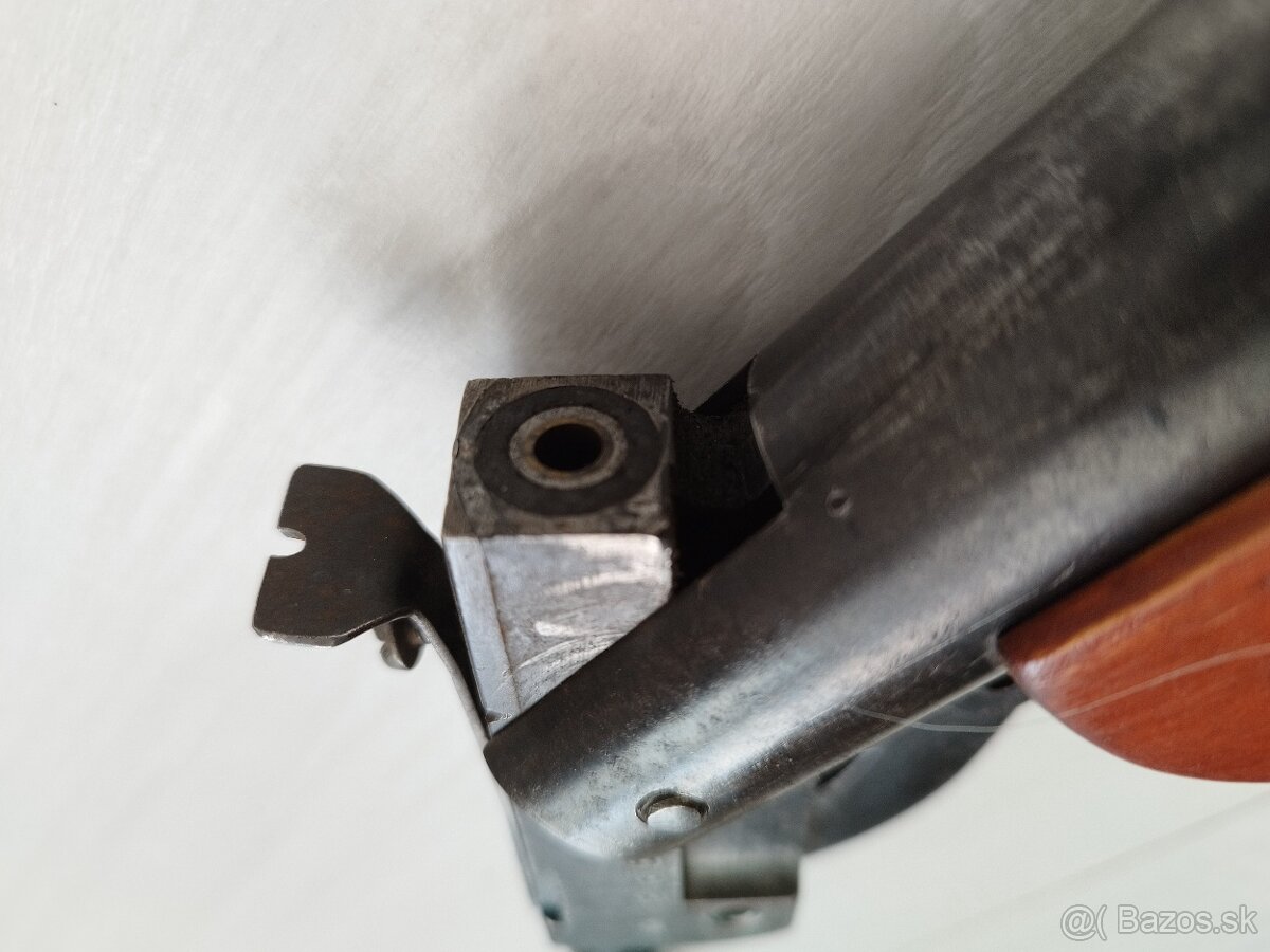 Predám vzduchovku IZ 22 - 2