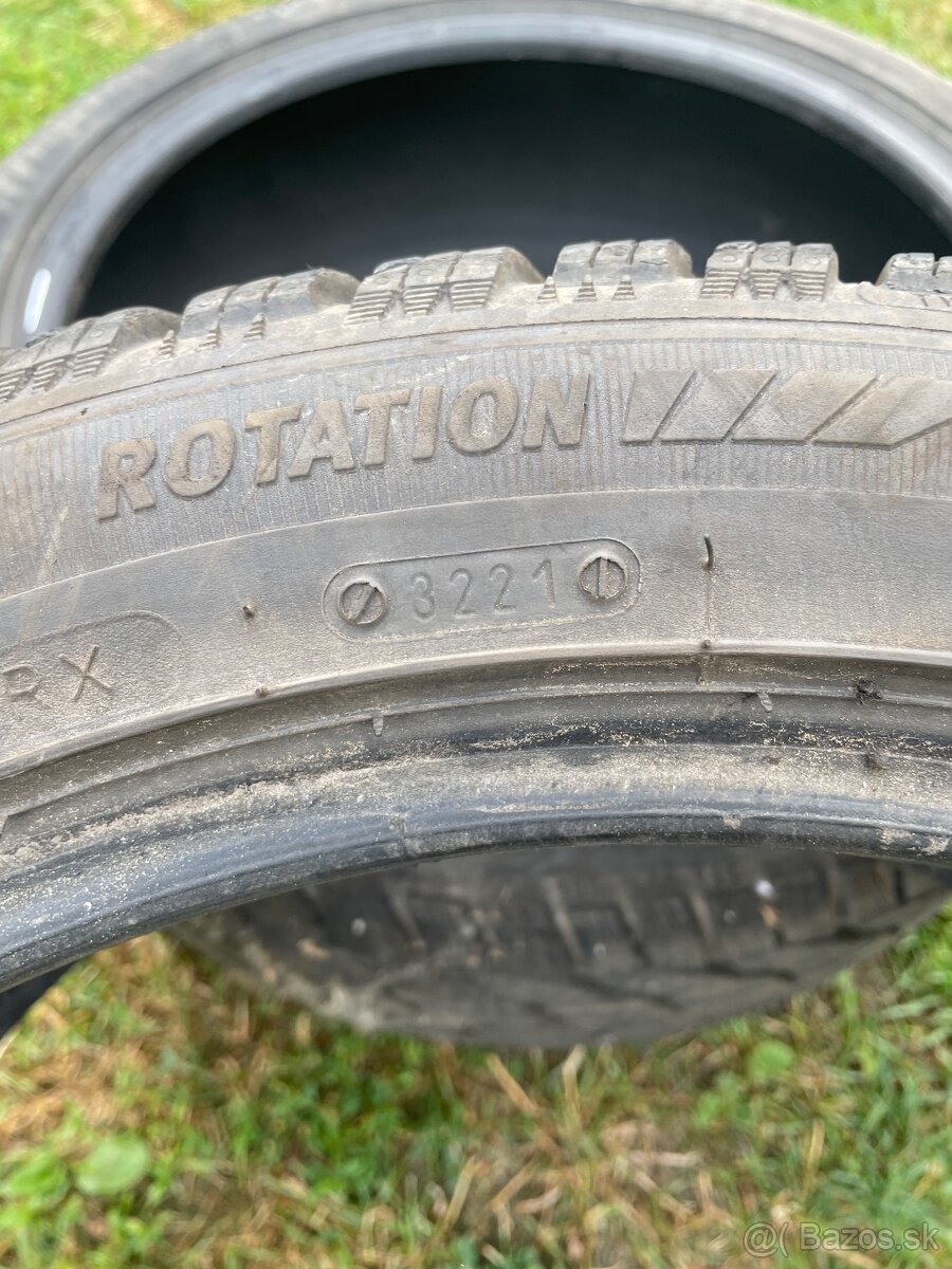 Zimne pneumatiky 225/45 R18 - 2