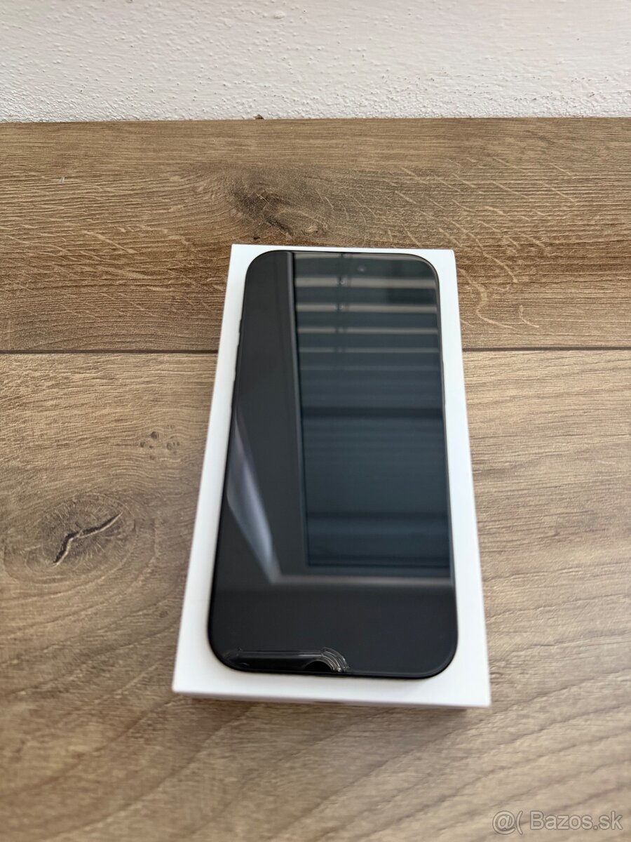 Iphone 15 256GB - 2