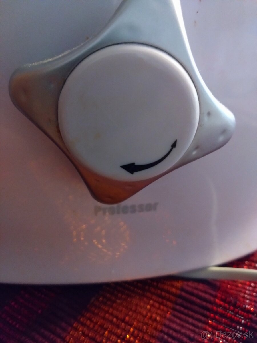 Krájač elektrický Professor, používaný málo, stav ok - 2