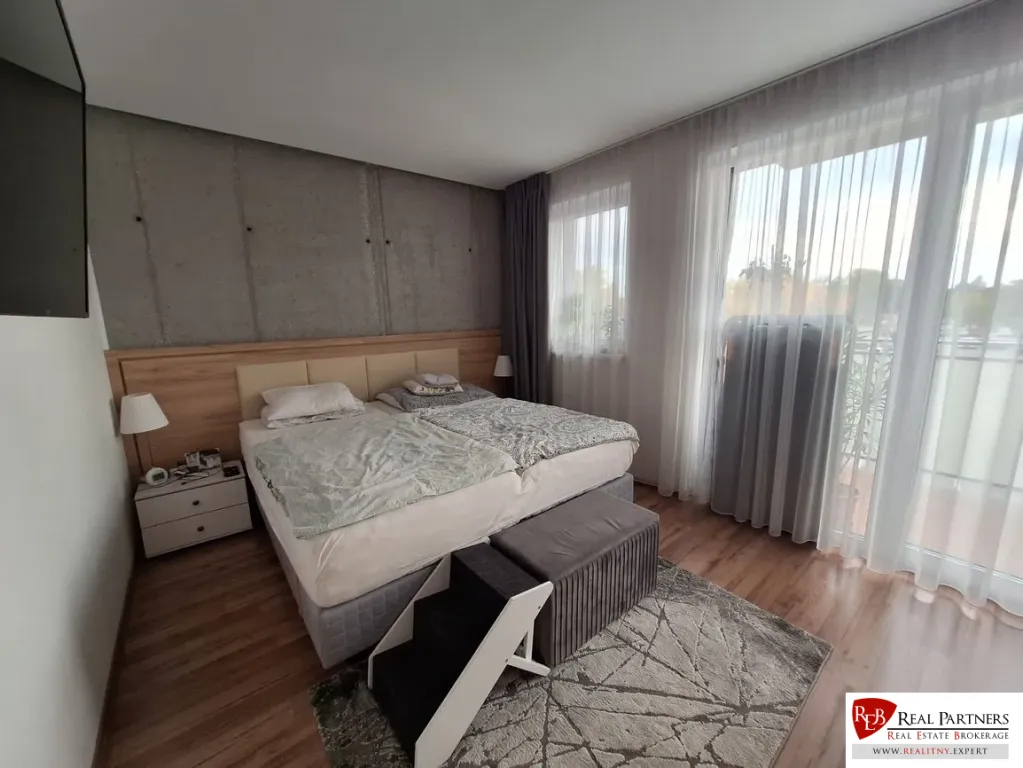 Prenájom 2-izb.byt s balkonom a garážou, Senec - 2