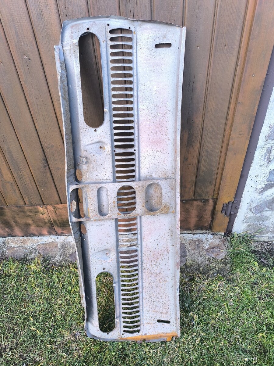 Zadné čelo škoda 100,erka - 2