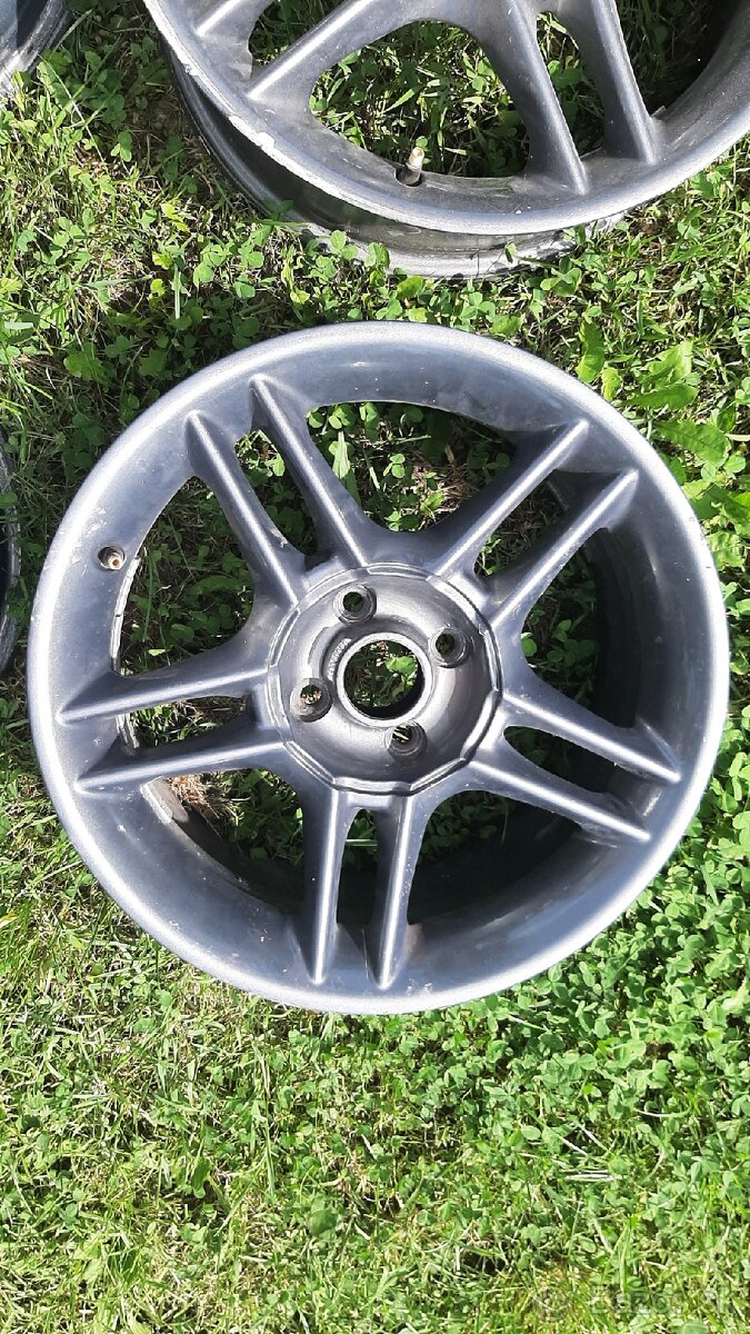 Elektrony 4x100 R16 - 2