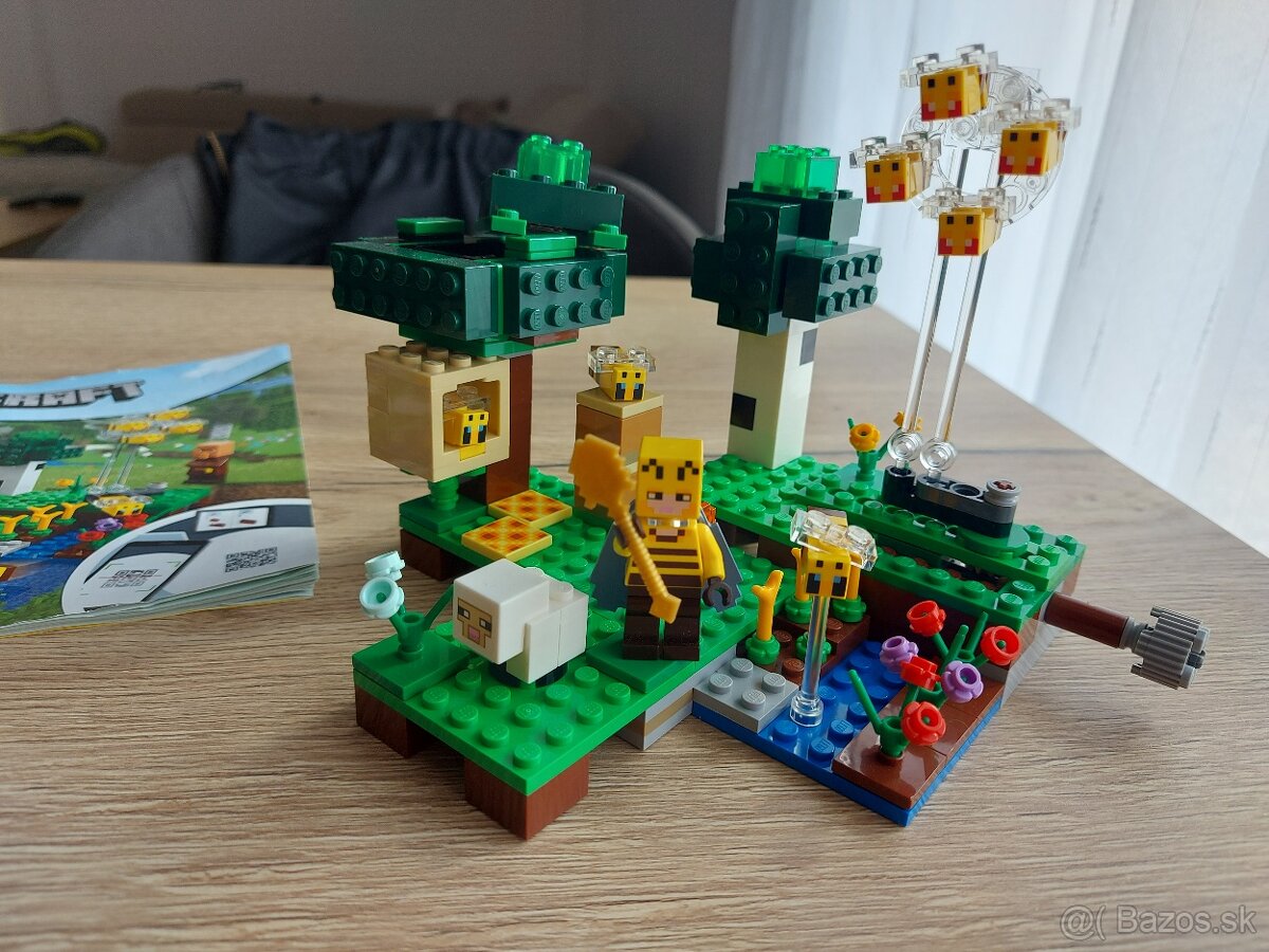 Lego Minecraft "Včelia farma" - 2