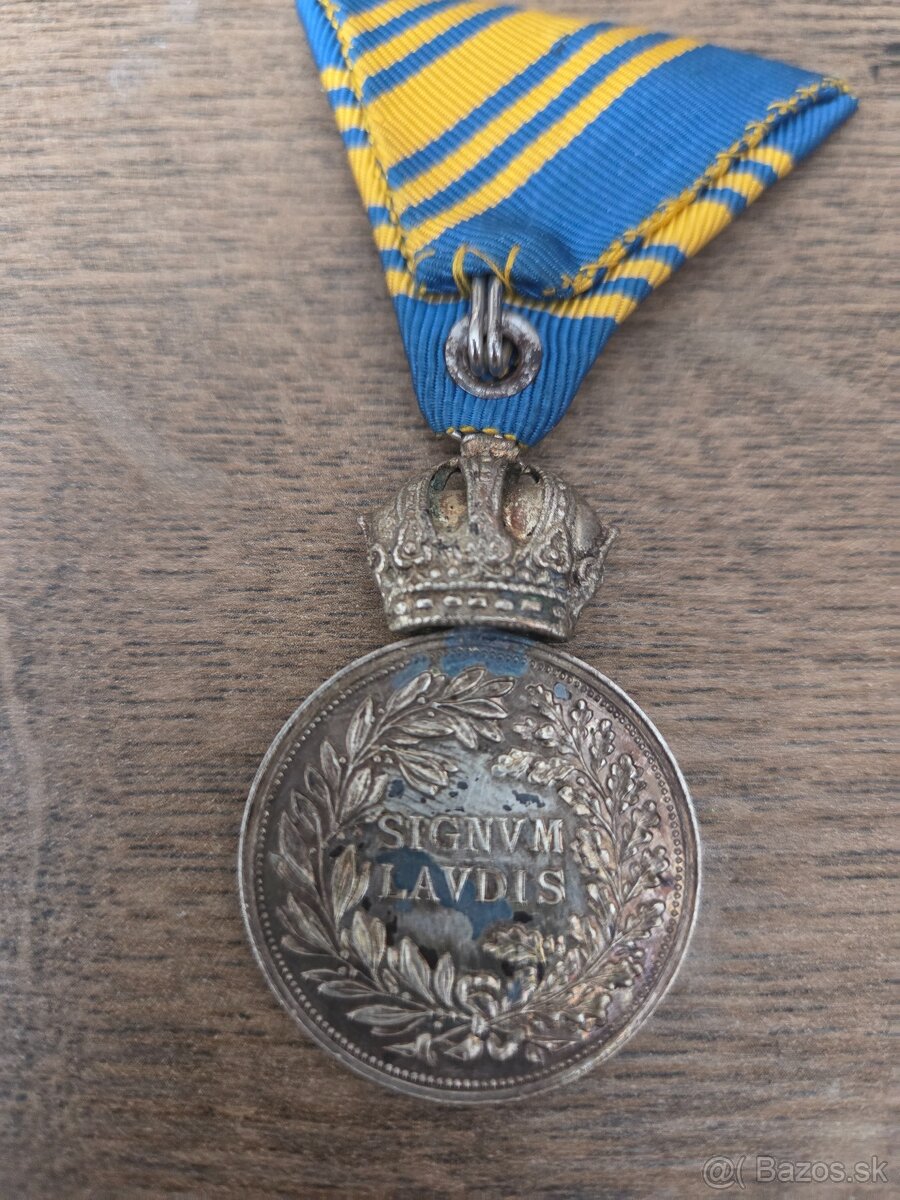 Vyznamenanie R -U - 2