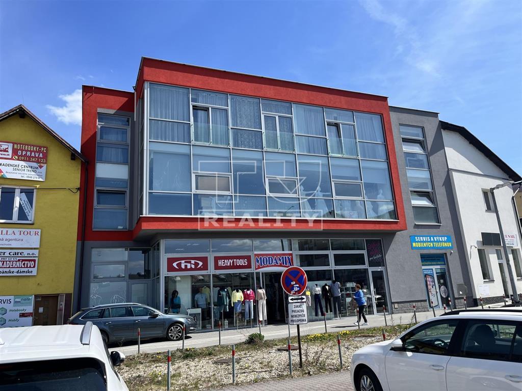 Centrum Čadce, polyfunkčný objekt - 2