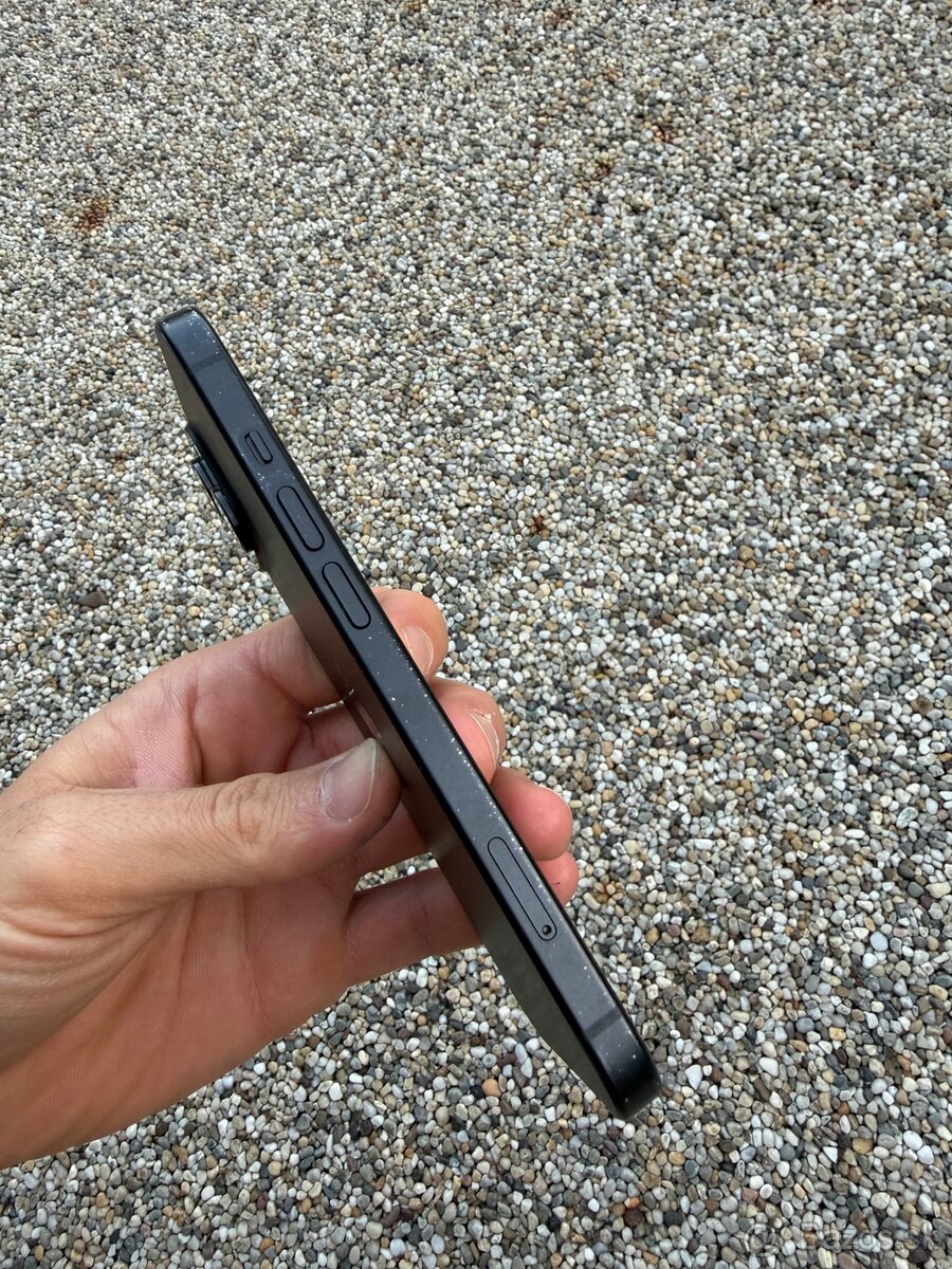 IPhone 15 - 2