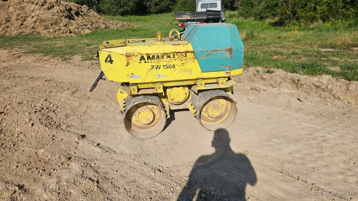 Vybracný valec Amman rammax rw 1504 - 2