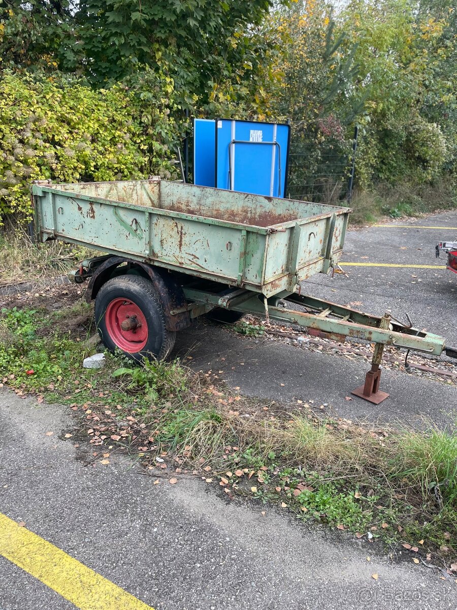 Vyklápacia vlečka - 2