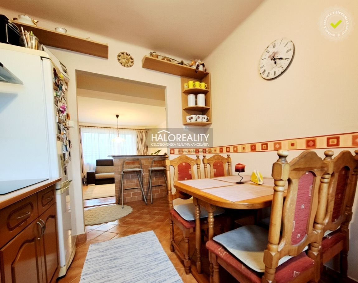 HALO reality - Predaj, trojizbový byt Strekov - 2