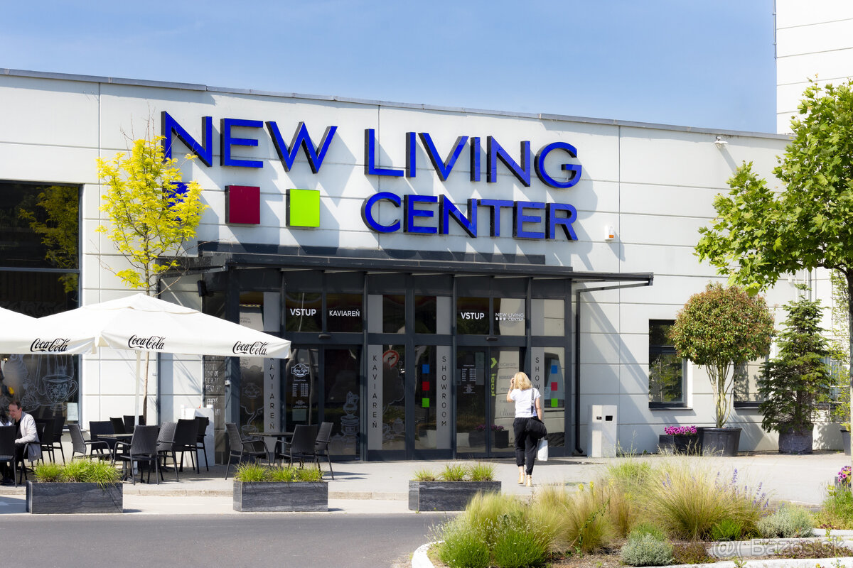Prenájom showroomu 213 m² v obchodnom centre NEW LIVING CENT - 2