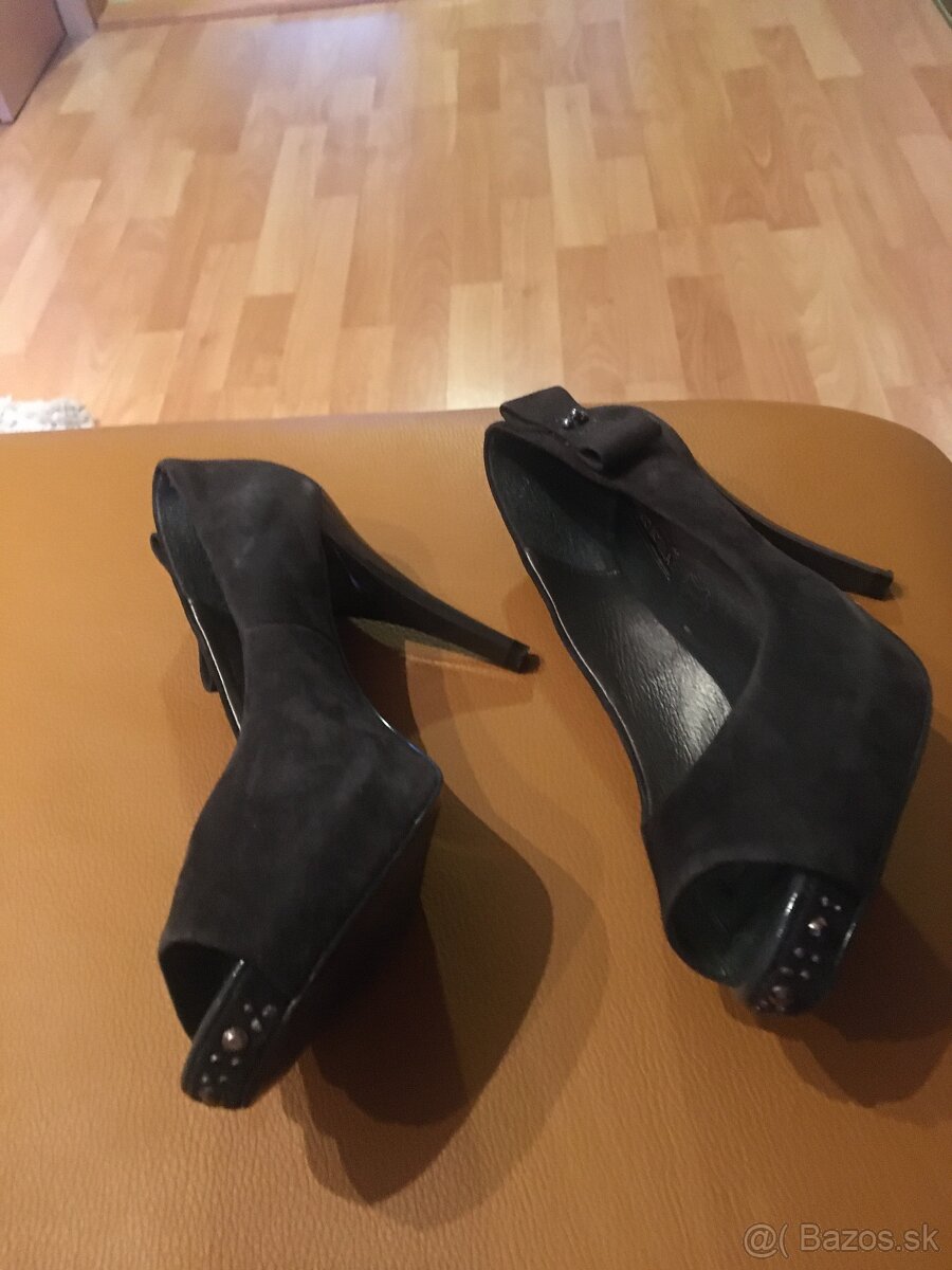 Roberto Botella lodičky - 2