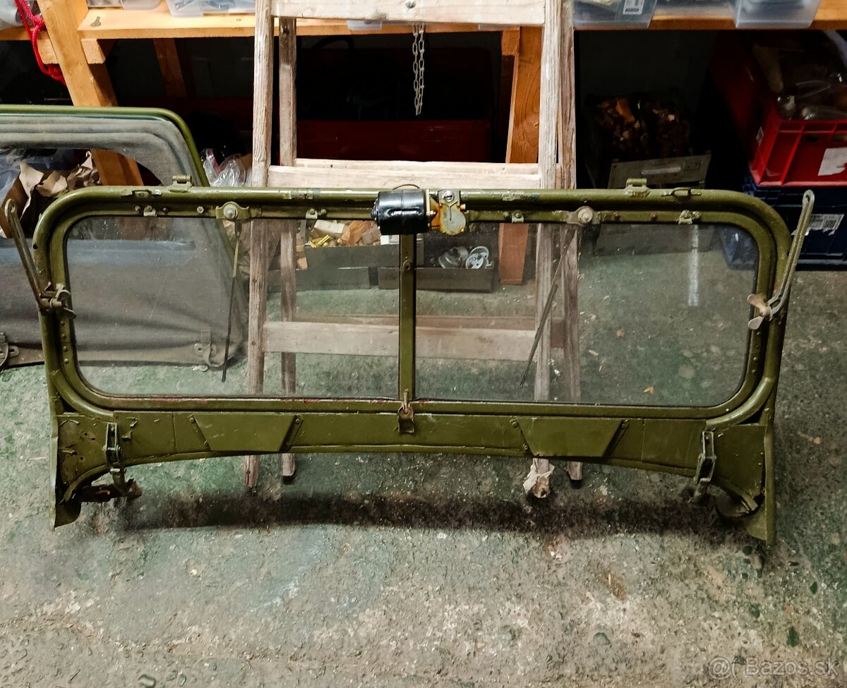 Gaz 69 - přední okno - 2