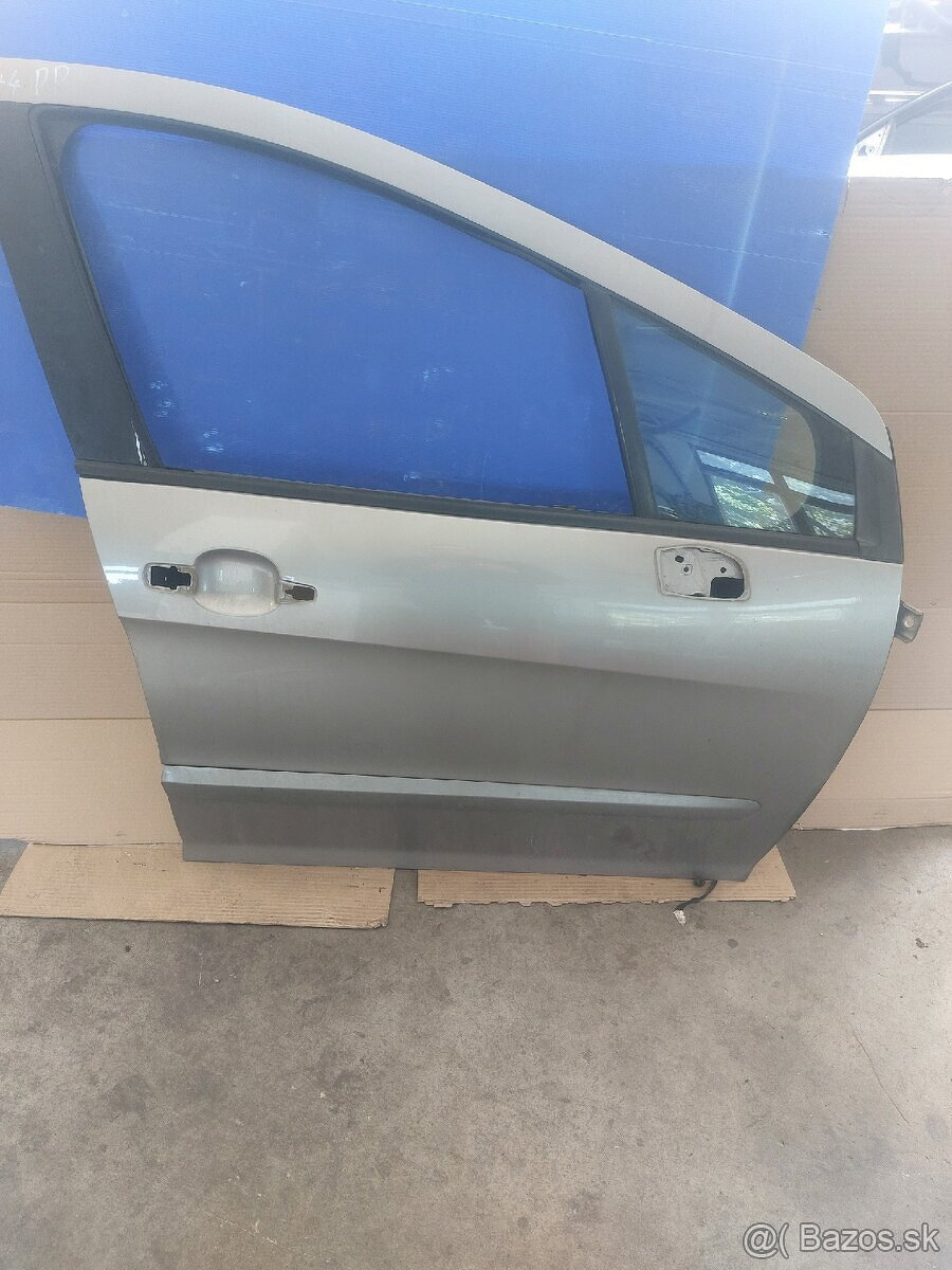 Predám Dvere Peugot 301 - 2