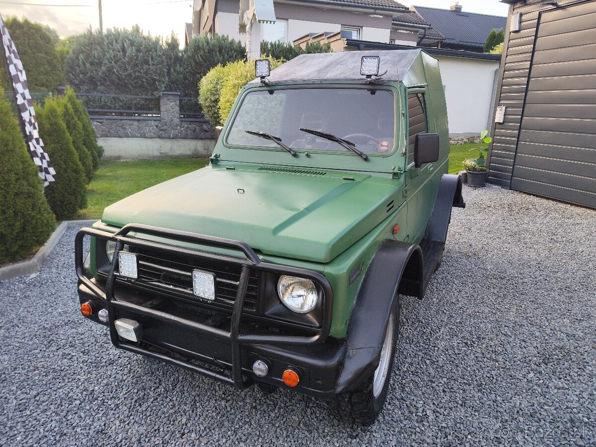 Suzuki Samurai - 2